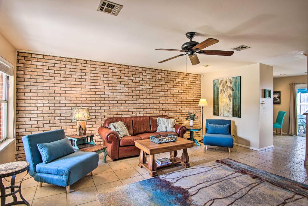 Airy Tulsa Condo Near Dtwn and Arkansas River! - image 5