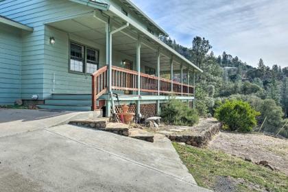 Peaceful Tuolumne Hideaway with Sweeping Views! - image 3