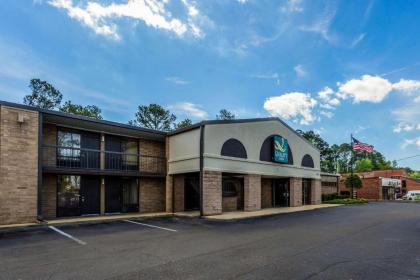 Quality Inn Tupelo - image 15