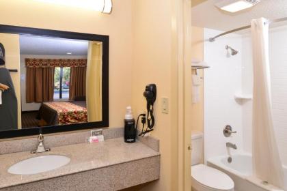 Americas Best Value Inn Tupelo Barnes Crossing - image 14