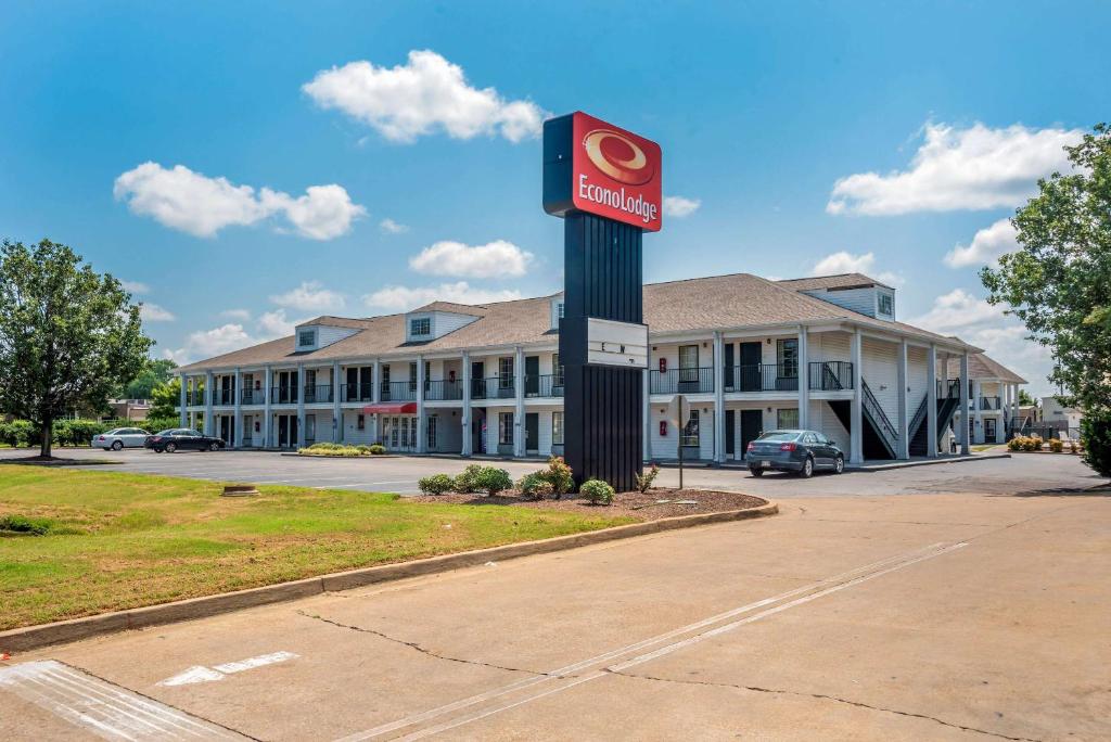 Econo Lodge Tupelo - main image