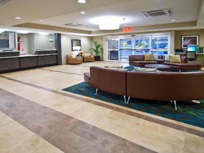 Candlewood Suites Tupelo - image 5