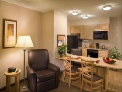 Candlewood Suites Tupelo - image 9