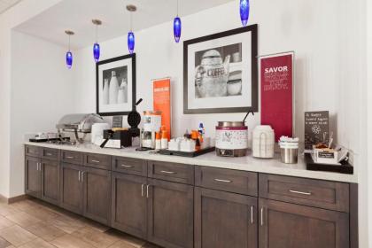 Hampton Inn by Hilton Turlock - image 15