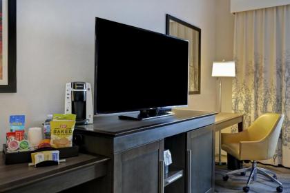 Hampton Inn by Hilton Turlock - image 2