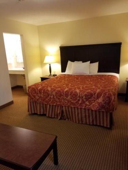 InTown Suites Extended Stay Tuscaloosa AL - image 4