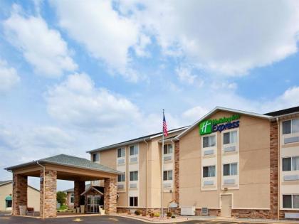 Holiday Inn Express Tuscola - image 2