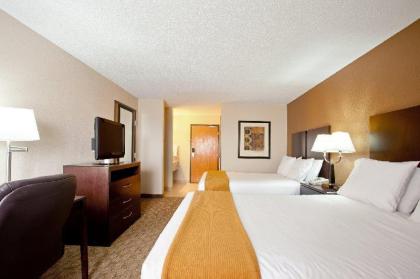 Holiday Inn Express Tuscola - image 5