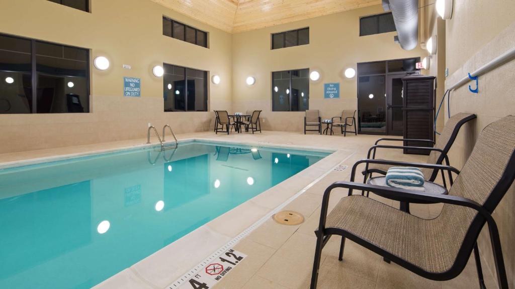 Best Western Plus Tuscumbia/Muscle Shoals Hotel & Suites - image 2