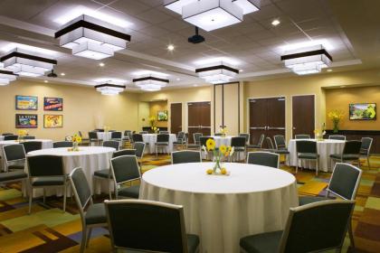 Fairfield Inn & Suites by Marriott Tustin Orange County - image 15