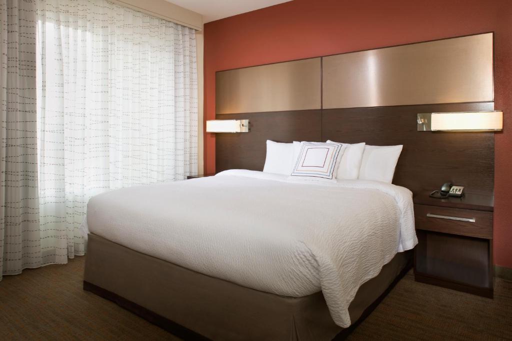 Residence Inn by Marriott Tustin Orange County - image 5