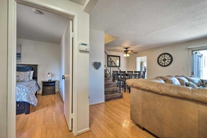 Townhome with Pool Access 8 Mi to Disneyland! - image 4