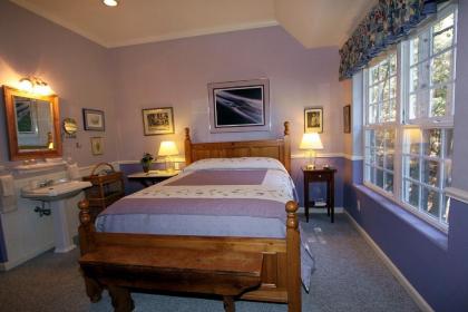 McCaffrey House Bed and Breakfast Inn - image 14