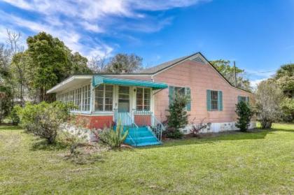 Beach Cottage on Jones Georgia