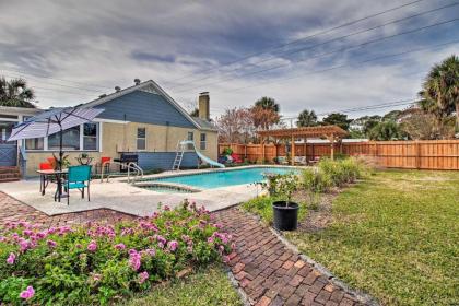 Tybee Island Home on 2 Lots - Walk to Ocean! - image 16