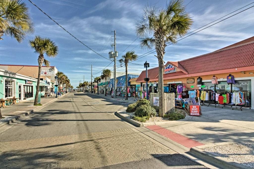 Tybee Island Home on 2 Lots - Walk to Ocean! - image 6