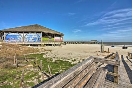 Tybee Island Home on 2 Lots - Walk to Ocean! - image 8