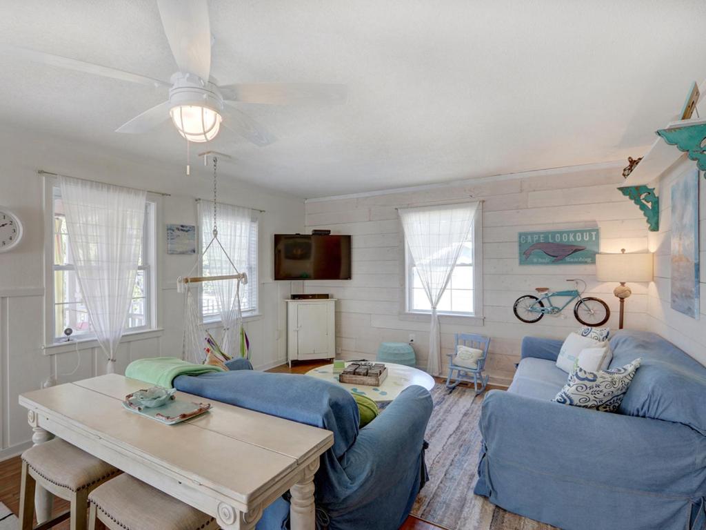 Heated Pool Access Flex Cancelation Wonderful Tybee Beach House - image 2