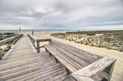 Ideally Located Luxe Beach House on Tybee Island - image 2