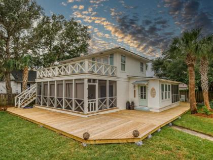 Heated Pool Access Brand New Home Great outdoor space and firepit Georgia