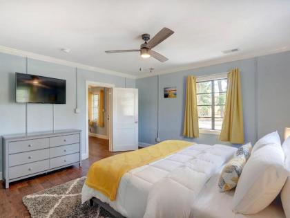 Heated Pool Access Large Tybee Home Walking Distance to Beach & Memorial Park! - image 16