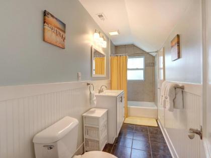 Heated Pool Access Large Tybee Home Walking Distance to Beach & Memorial Park! - image 17