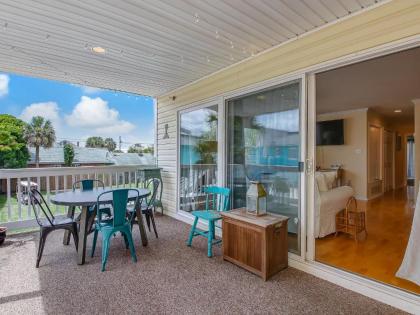 Heated Pool Access Perfectly Located Tybee Condo Short Walk to Beach & More! - image 8