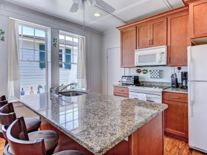 Large Tybee Beach Home on Back River with Private Dock Heated Pool Access! - image 16