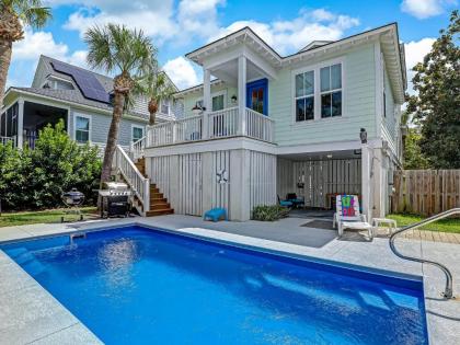 Private Heated Pool! Walk to Beach Restaurants & Shops! Perfect for Family Beach Getaway