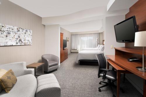 Courtyard by Marriott Tyler - image 3