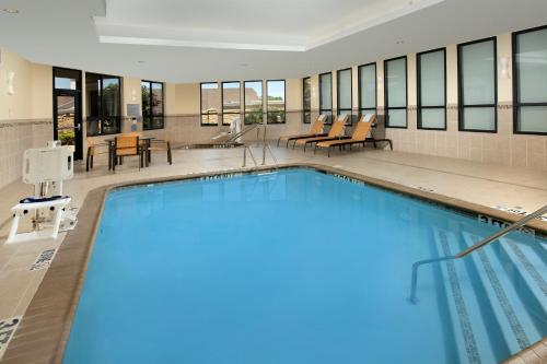 Courtyard by Marriott Tyler - image 4