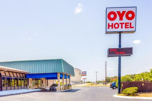 OYO Hotel Tyler Lindale - image 3