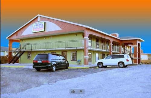 Royal Inn & Suites - main image