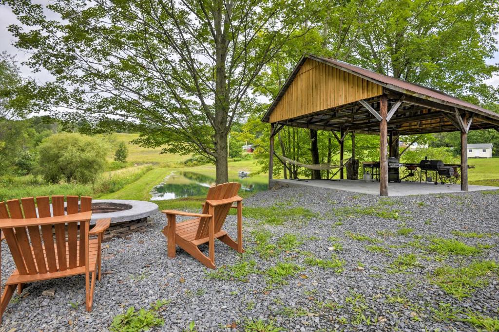 Lovely Ulster Cabin with Hot Tub Fire Pit and 3 Ponds! - image 5