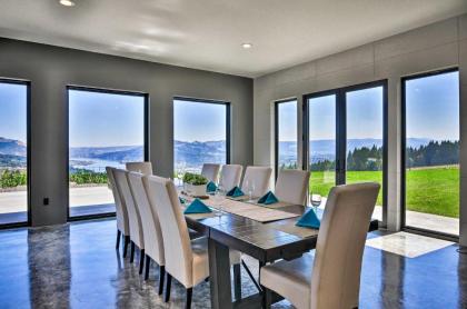 Luxury Home with Views - 5 Min to Columbia River - image 6