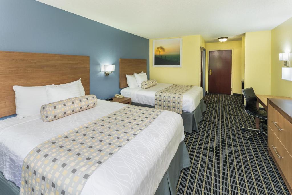 Days Inn & Suites by Wyndham Union City - image 3