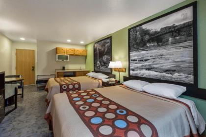 Super 8 by Wyndham Uniontown PA -Newly Renovated! - image 14