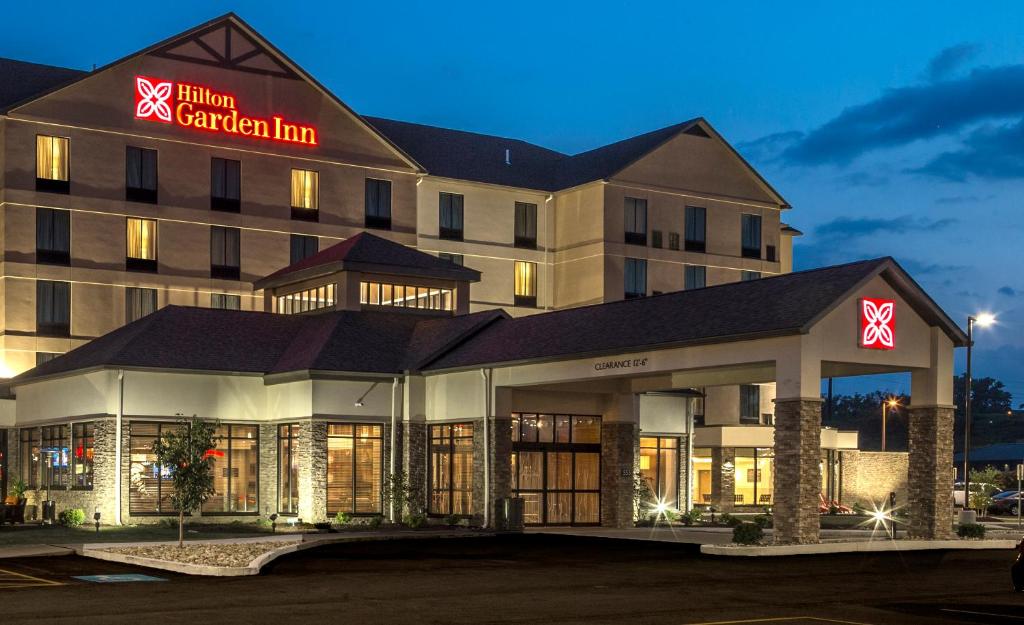 Hilton Garden Inn Uniontown - image 3