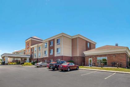 Comfort Suites Urbana Champaign University Area - image 10