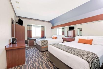 Microtel Inn & Suites Urbandale - image 10