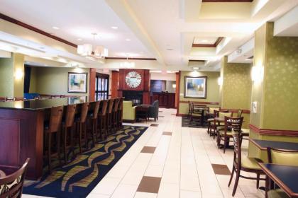 Holiday Inn Express and Suites Urbandale Des Moines an IHG Hotel - image 11