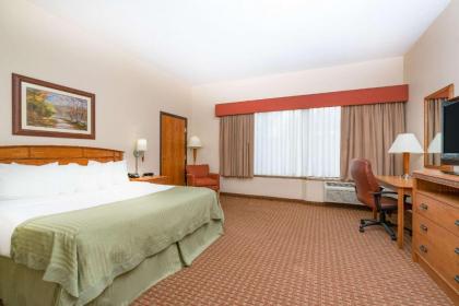 Ramada Tropics Resort & Conf Center by Wyndham Des Moines - image 13