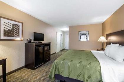 Quality Inn & Suites Des Moines - image 11