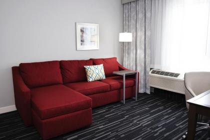 Hampton Inn & Suites Des Moines/Urbandale Ia - image 11