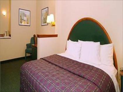 Comfort Suites At Living History Farms