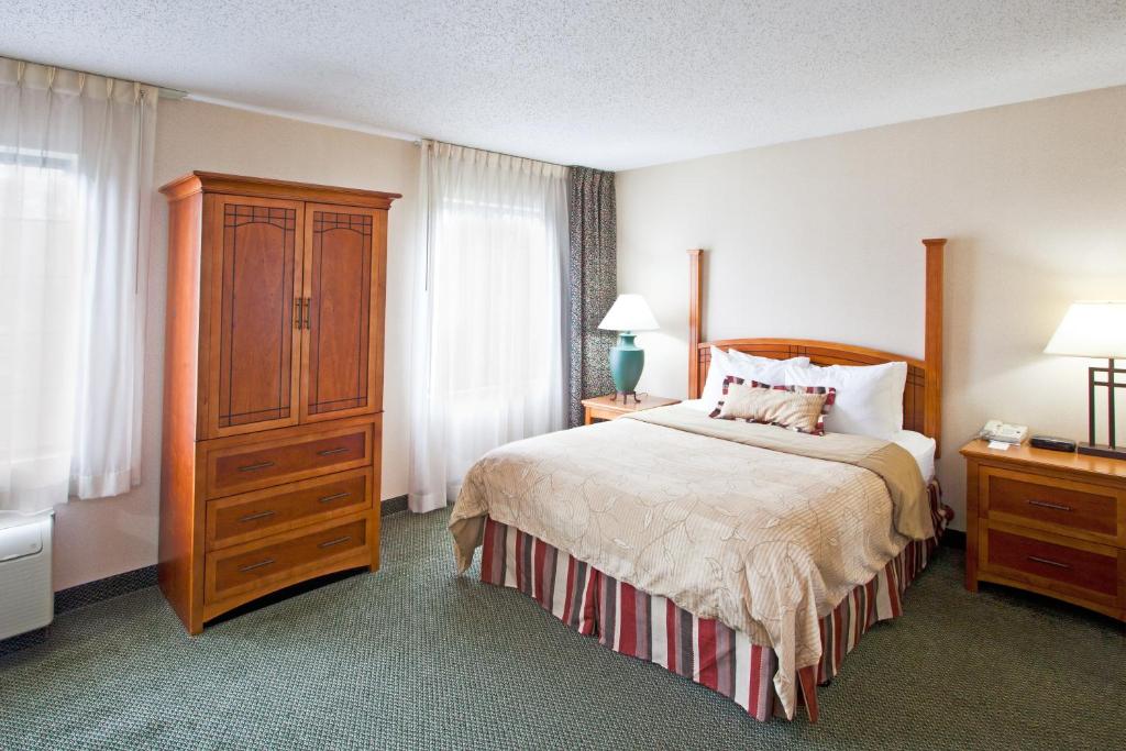 Staybridge Suites Detroit-Utica an IHG Hotel - image 2