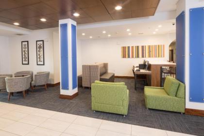 Holiday Inn Express Hotel & Suites Detroit-Utica an IHG Hotel - image 10