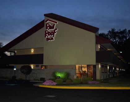 Red Roof Inn Utica - image 16