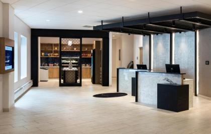 Delta Hotels by Marriott Utica - image 14