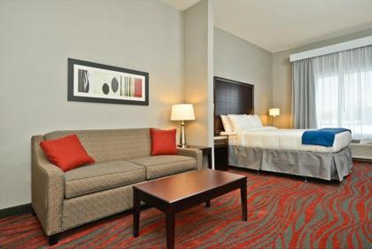 Holiday Inn Express & Suites Utica an IHG Hotel - image 12